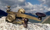 0063.jpg Early Telegraph Key